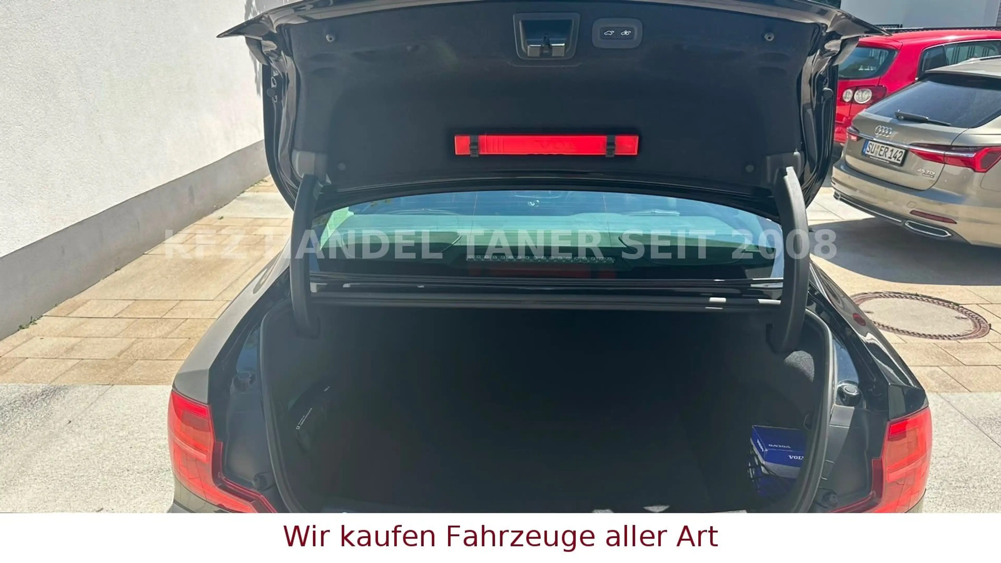 Volvo S90 Lim. Momentum Pro — photo 10