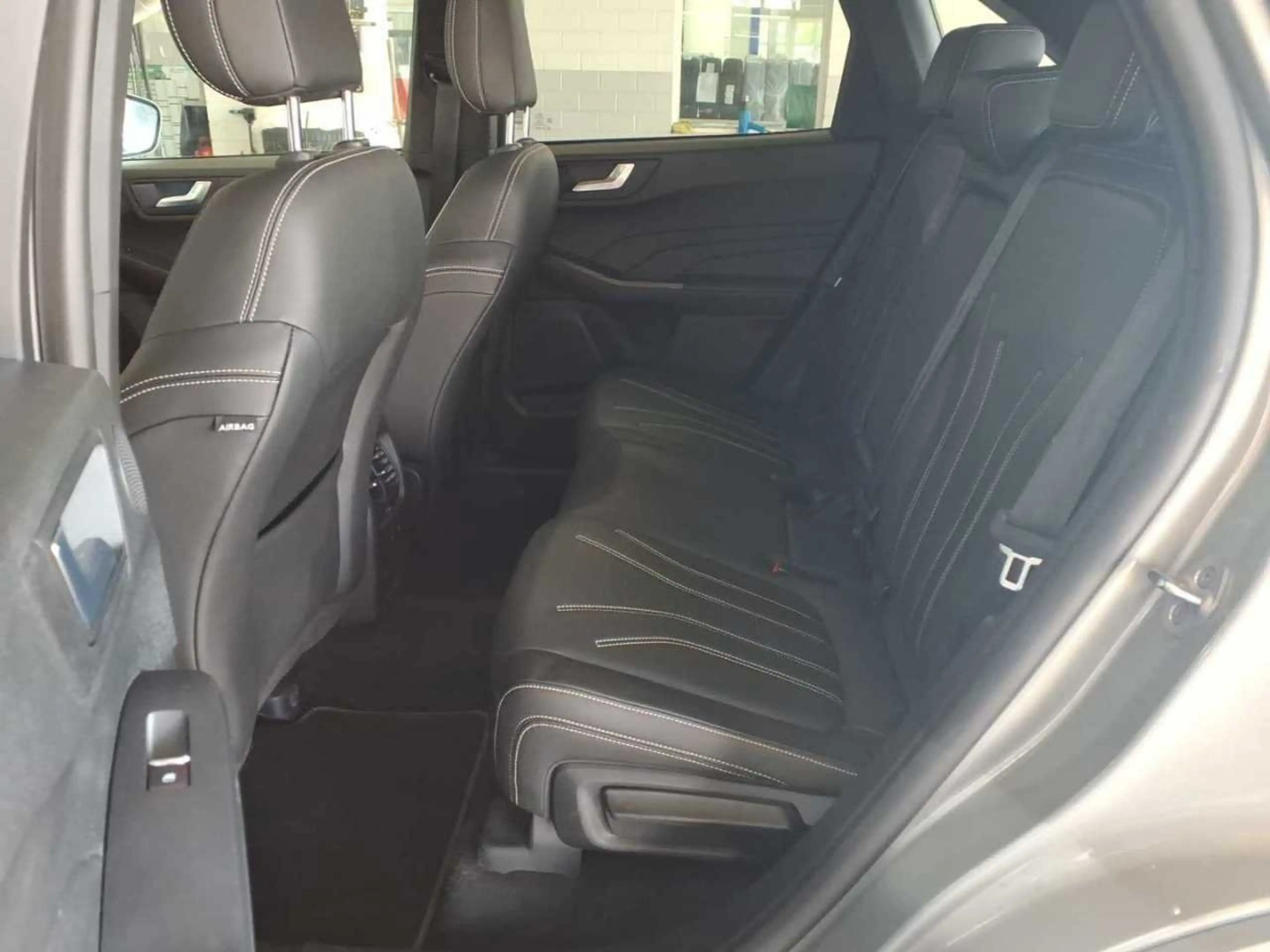 Ford Kuga 2.5 Duratec Hybrid FHEV Vignale B&O AHK Pano SpoSi — photo 12