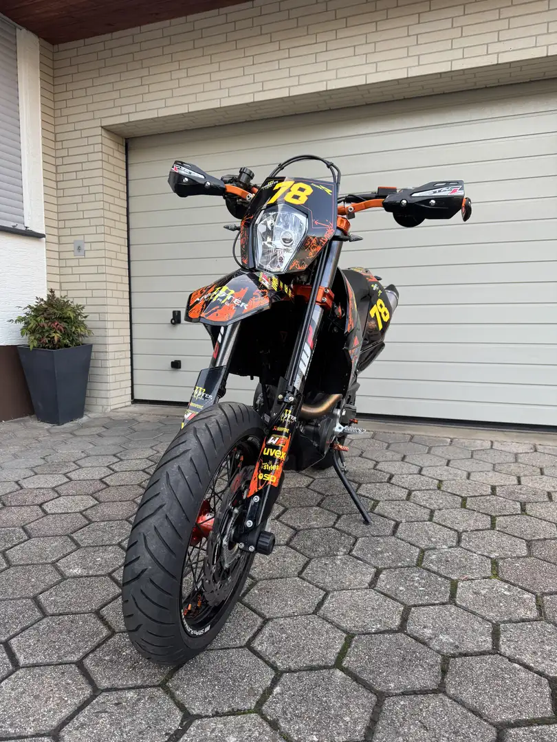 KTM 690 SMC R Orange - 2
