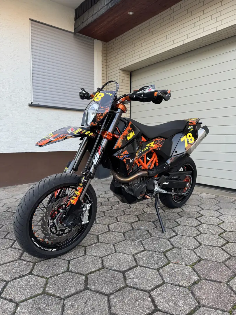 KTM 690 SMC R Orange - 1