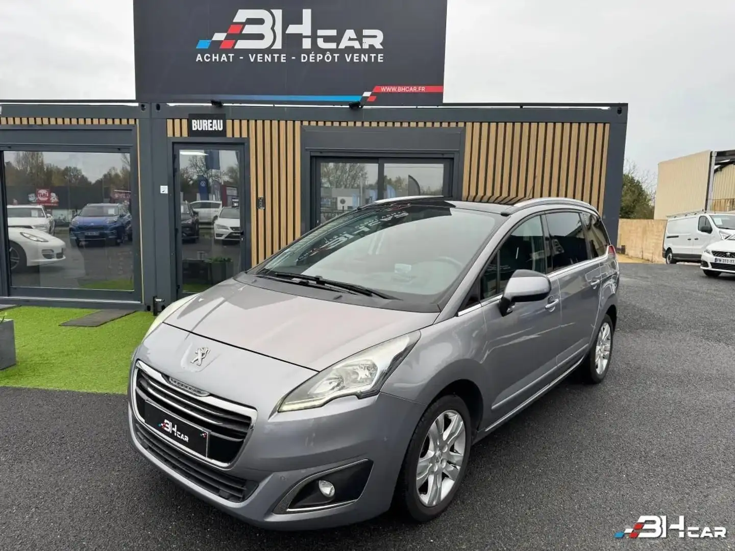 Peugeot 5008 1.6 BLUEHDI 120ch ALLURE S&S 7 places Gris - 1