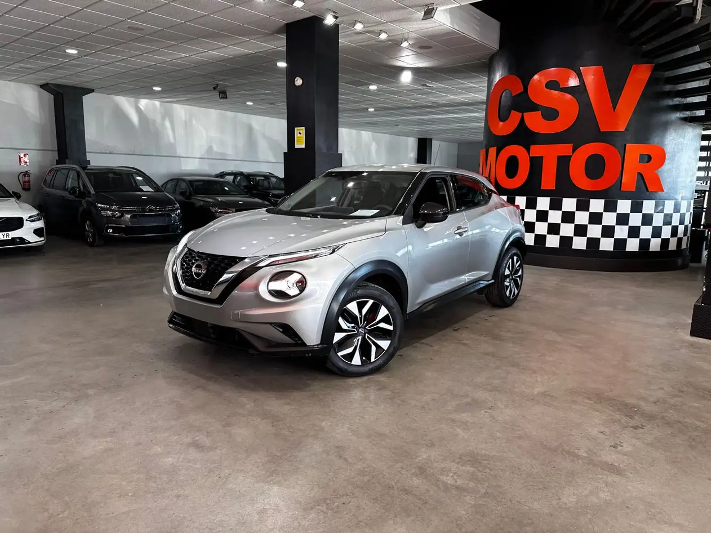 Nissan Juke DIG-T 84 kW (114 CV) 6M/T Acenta Plateado - 2