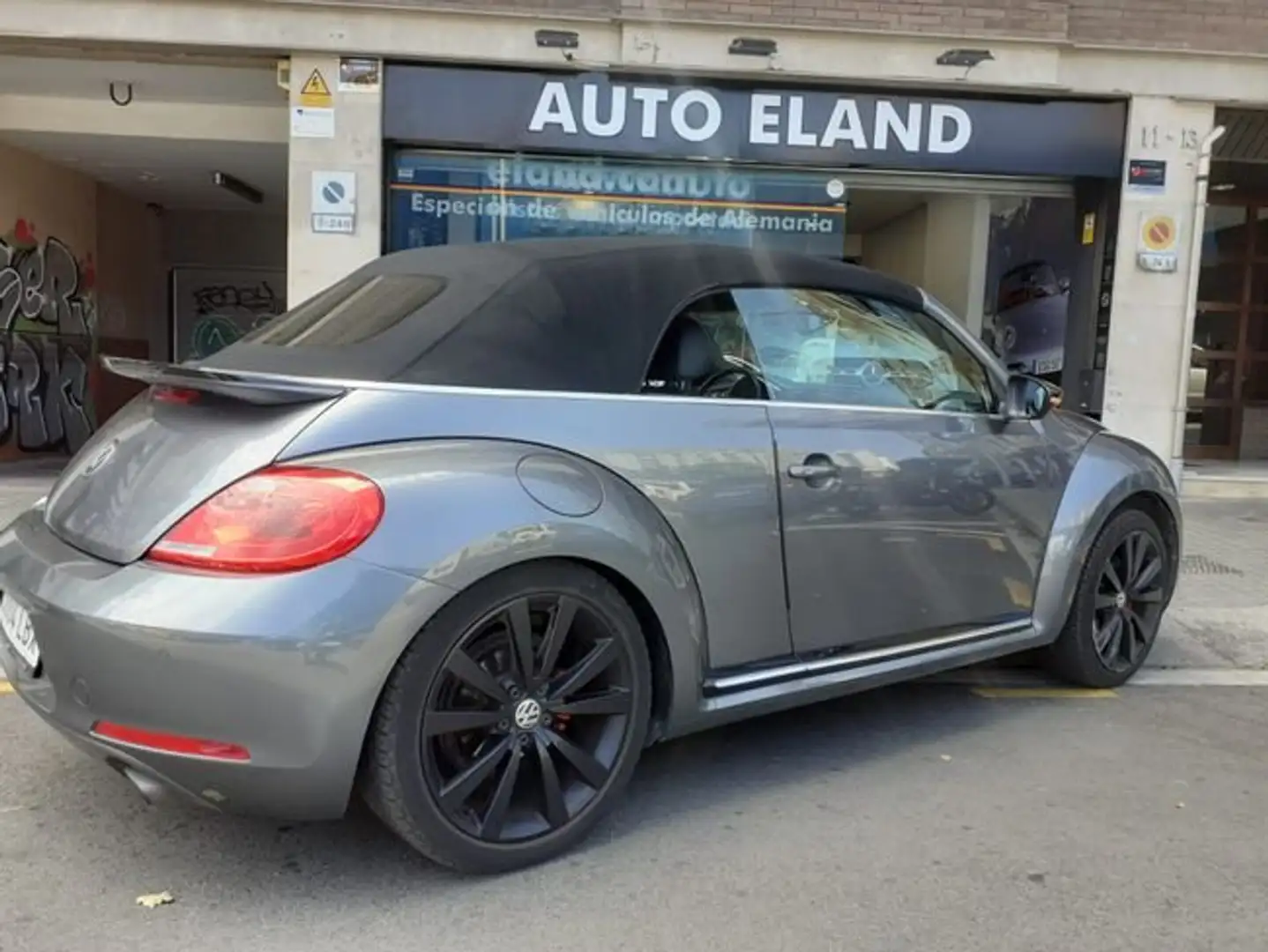 Volkswagen Beetle 2.0 TSI DSG Gris - 1