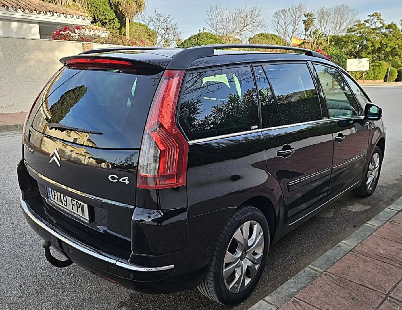 Citroen C4 Grand Picasso 2.0HDI Exclusive CMP Negro - 2