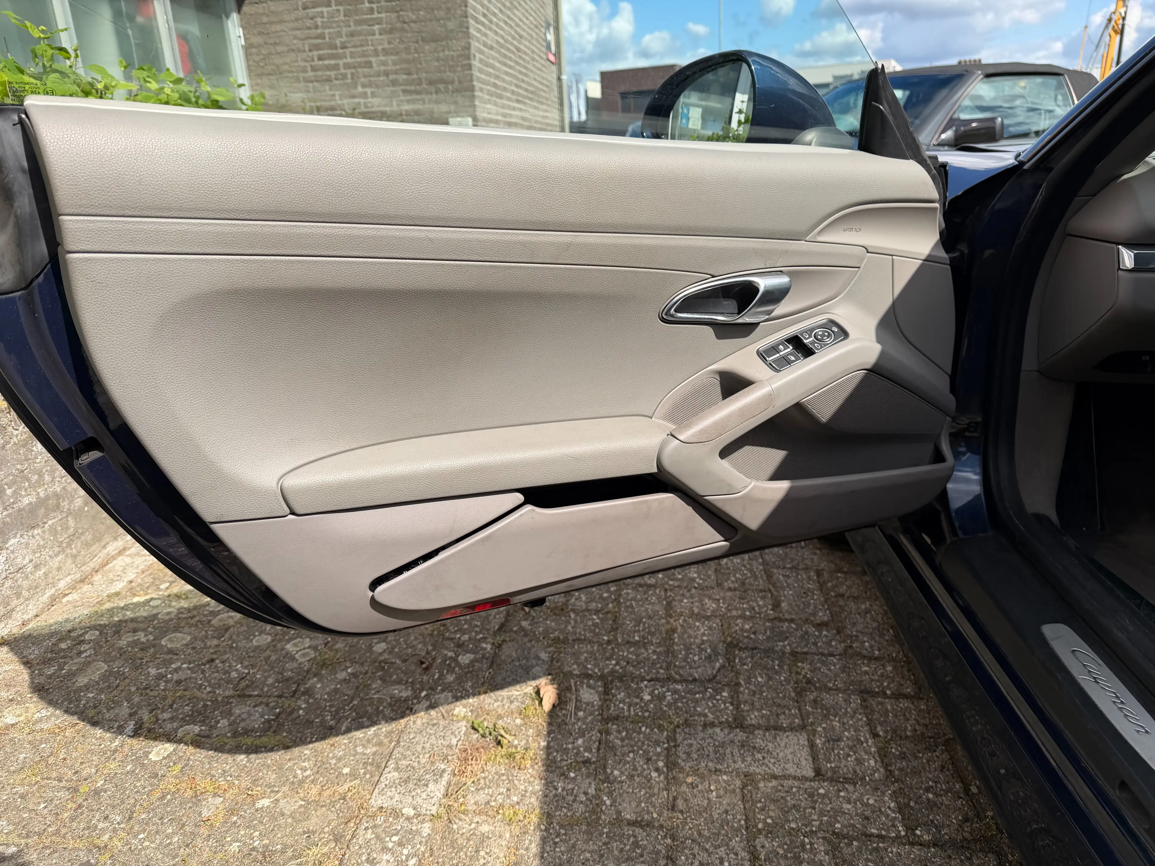 Porsche Cayman 981 PDK — photo 11