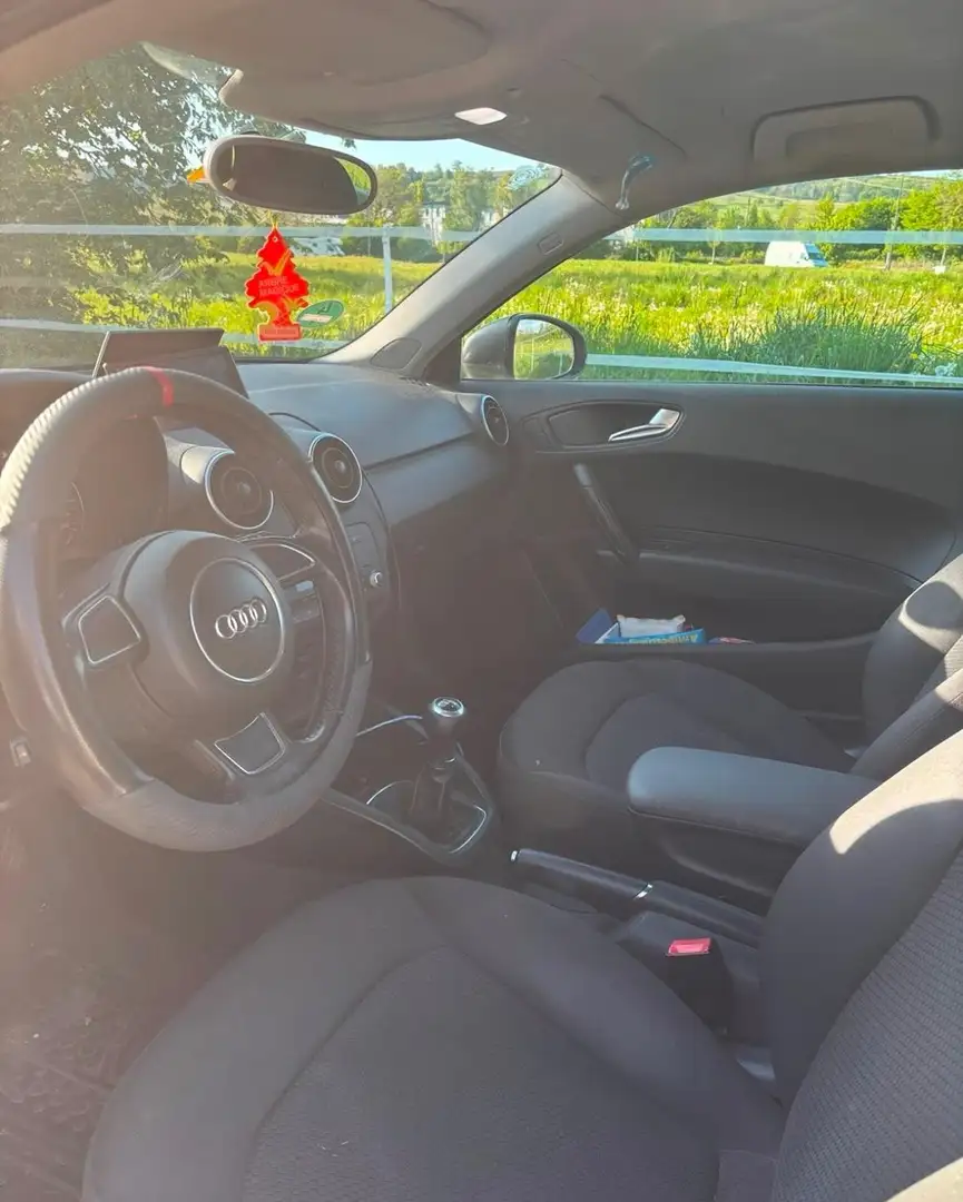 Audi A1 1,4 TFSI Attraction - 2