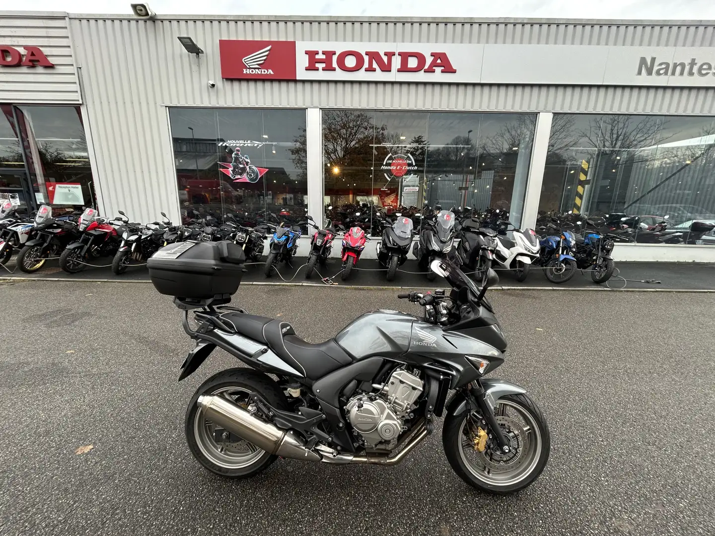 Honda CBF 600 Gris - 1