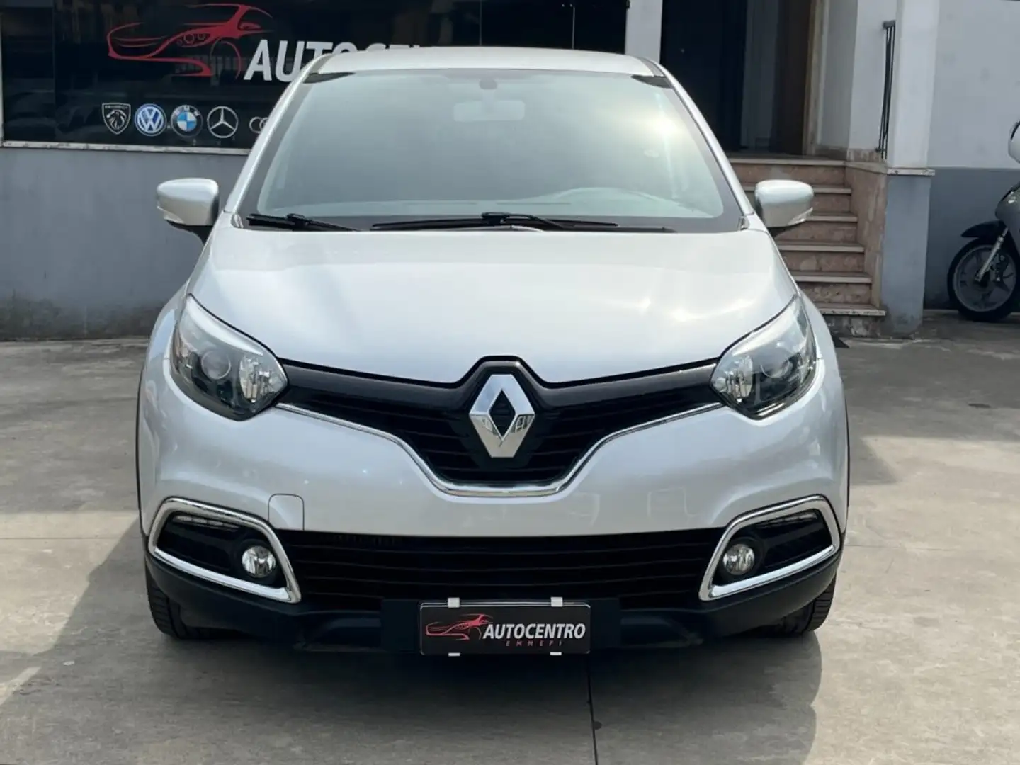 Renault Captur 1.5 dCi 8V 90 CV Start&Stop Live Plateado - 2