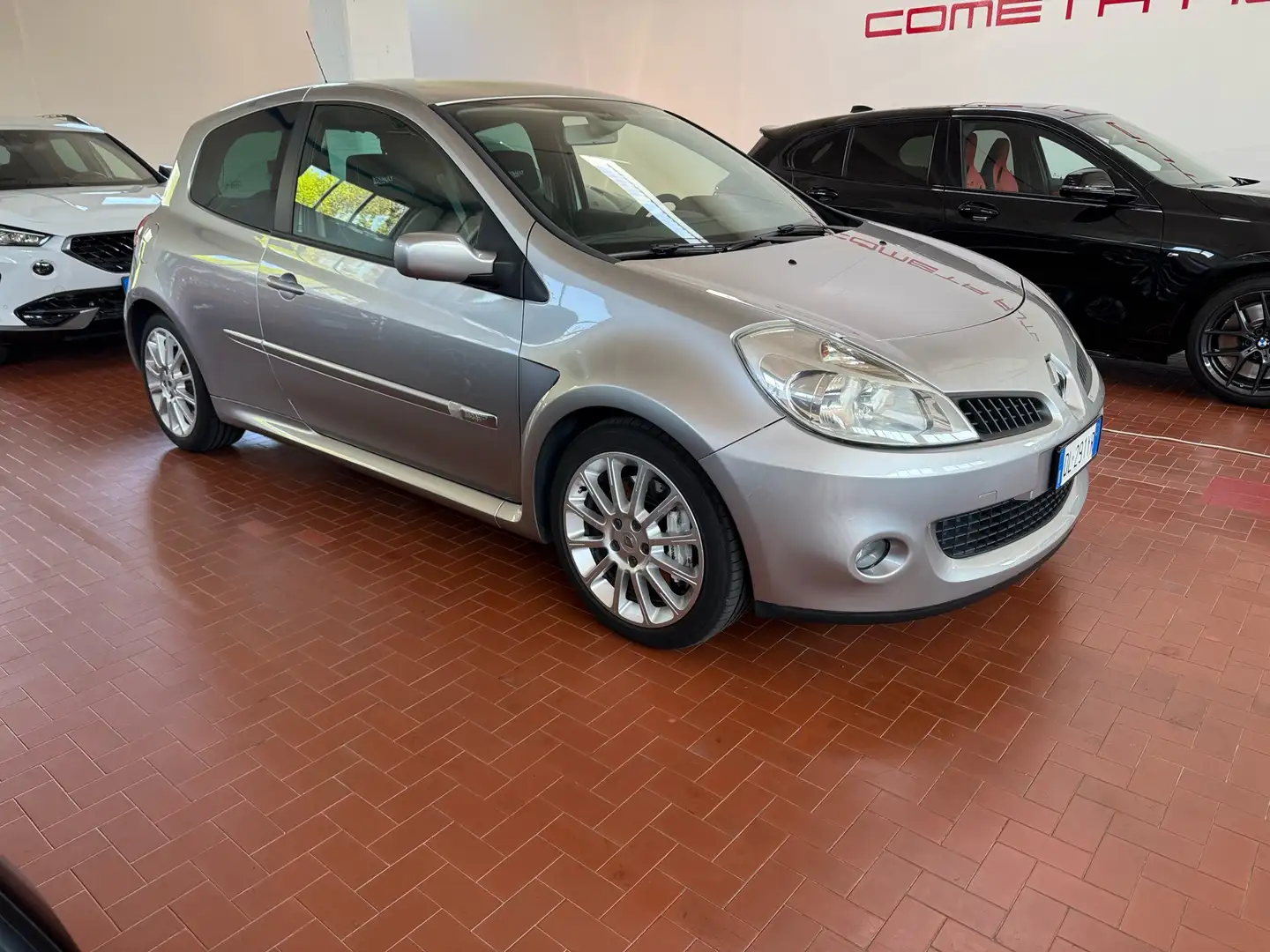 Renault Clio 3p 2.0 16v RS 200cv Grigio - 1
