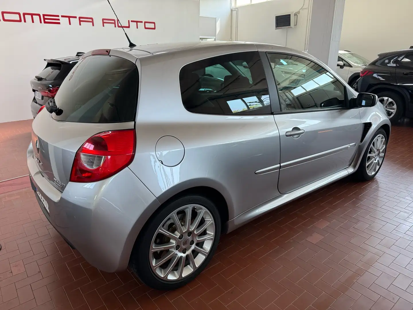 Renault Clio 3p 2.0 16v RS 200cv Grigio - 2