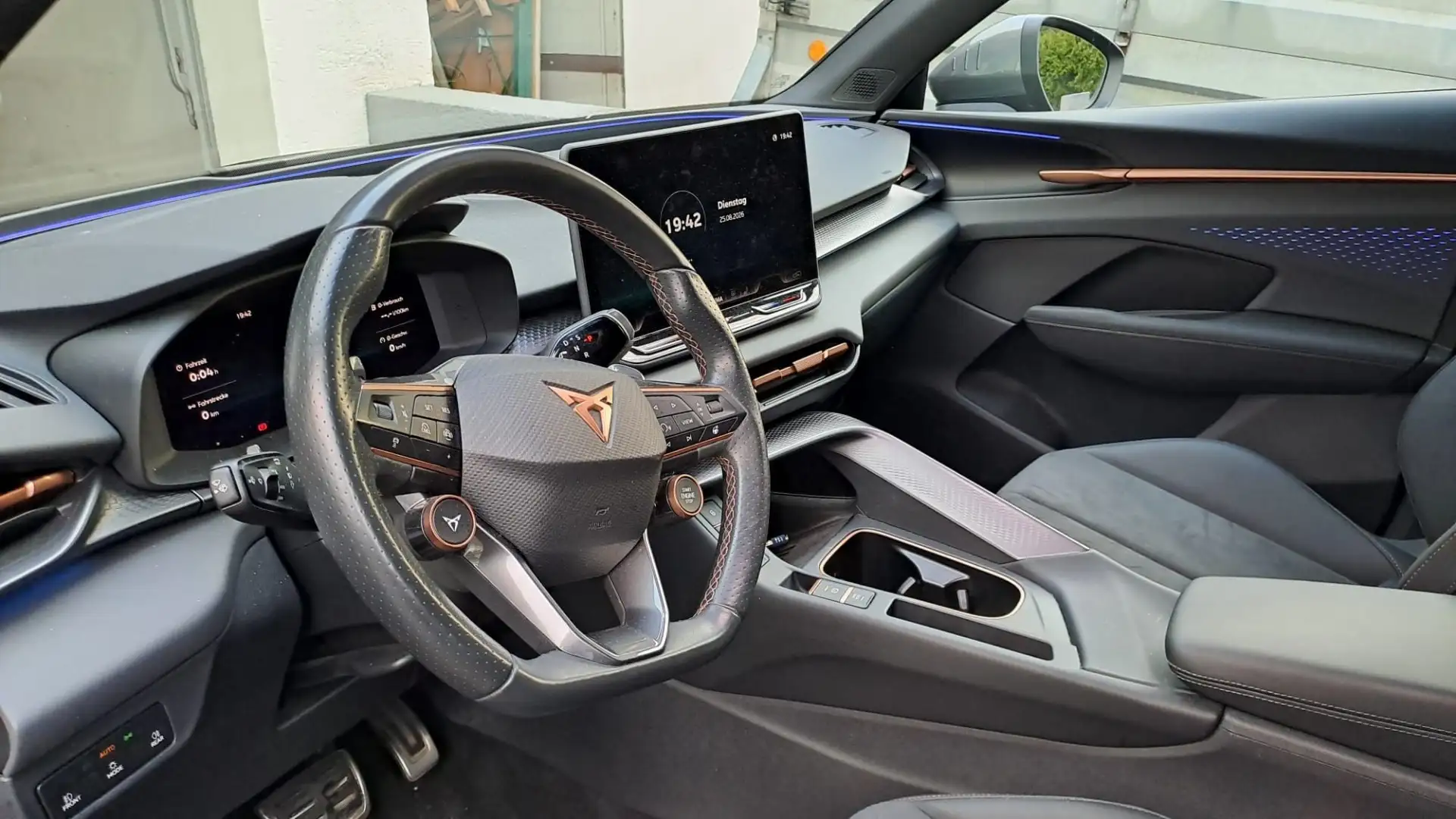 CUPRA Terramar 1,5 eTSI Alpha DSG - 2