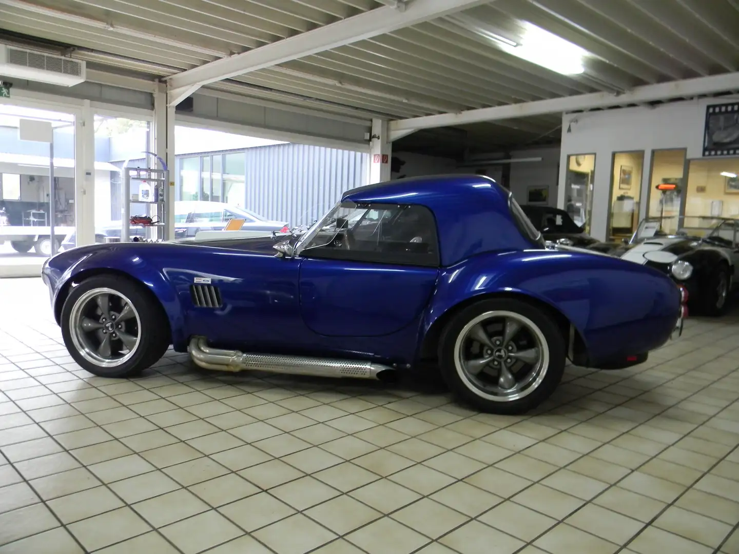 AC Cobra Factory Five V8 Hardtop Albastru - 2