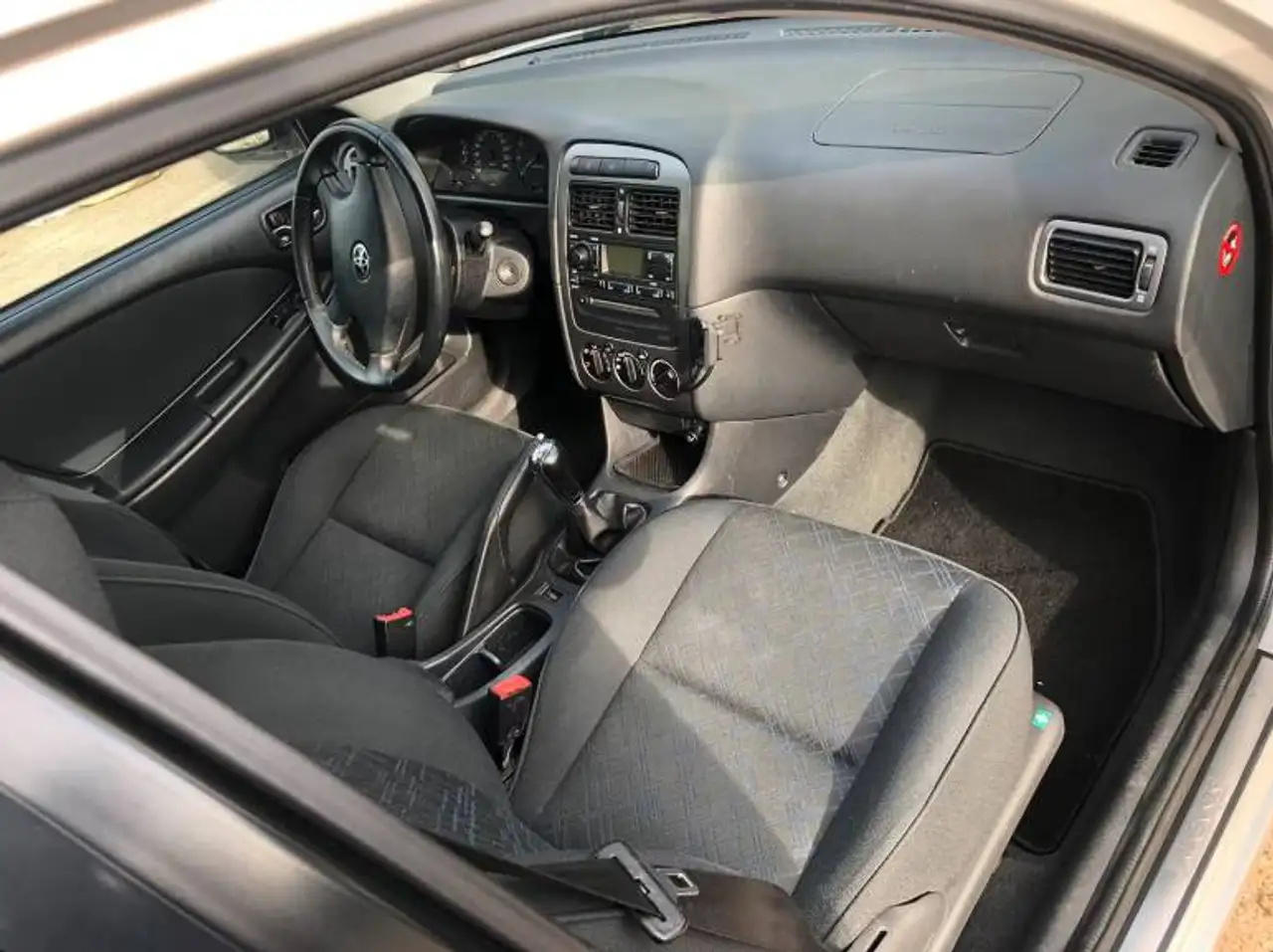 Toyota Avensis 1.8 Combi linea sol, foto 8