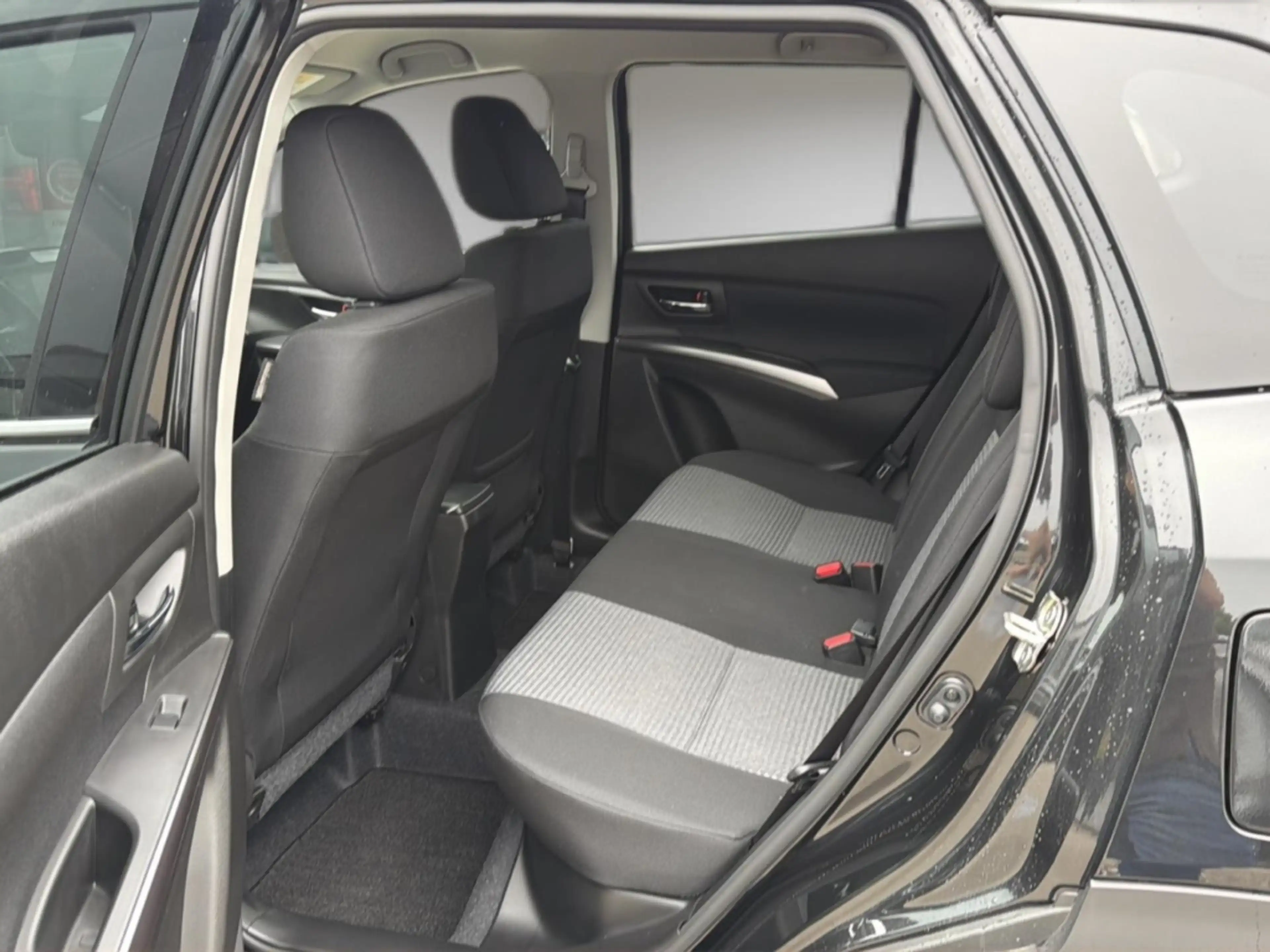 Suzuki SX4 S-Cross 1.4 Hybrid Comfort AT Navi+Tot.Wi+ACC+LED — photo 13