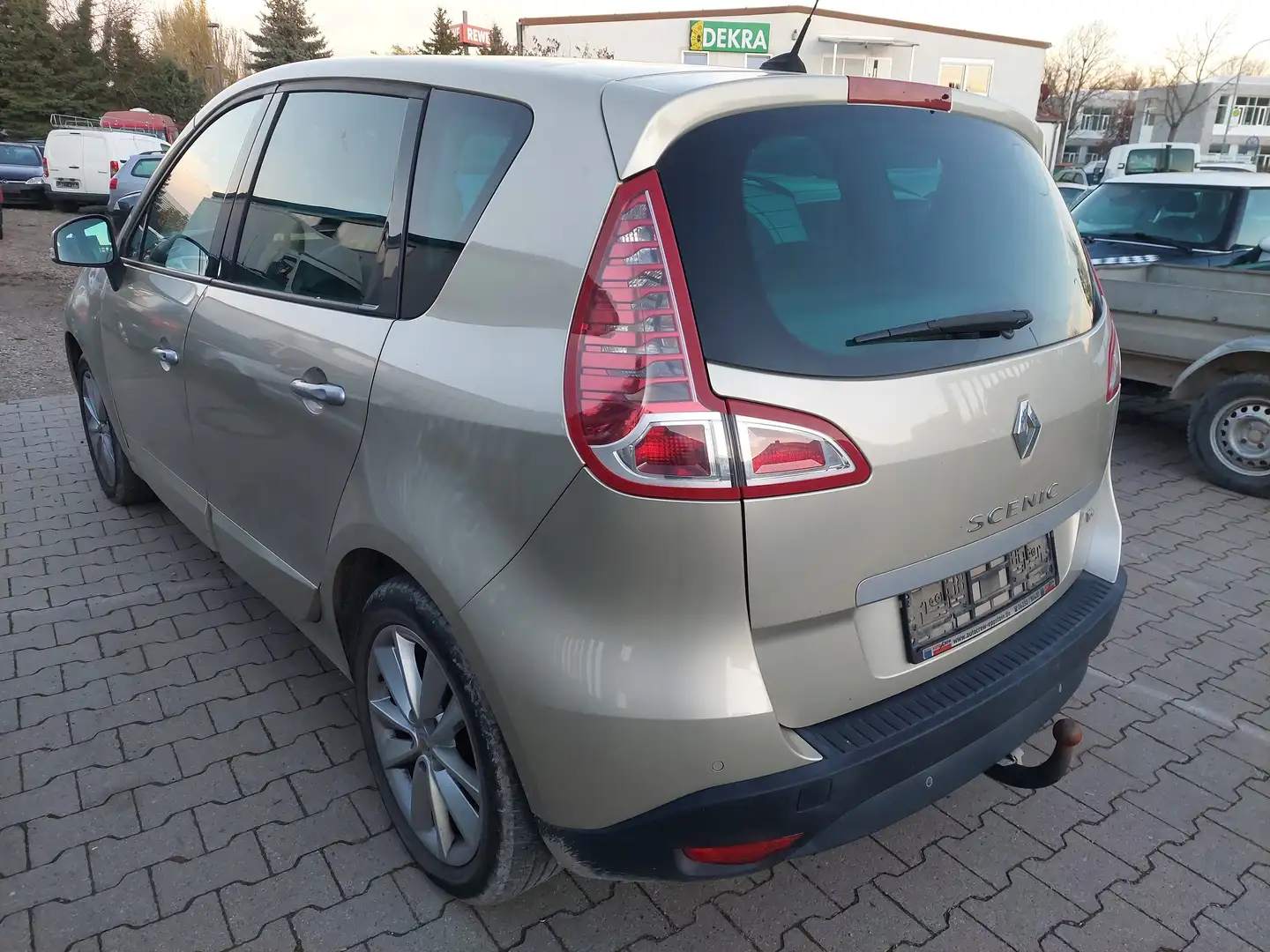 Renault Scenic TCe 1.4 16V HU & AU Neu! Grau - 2
