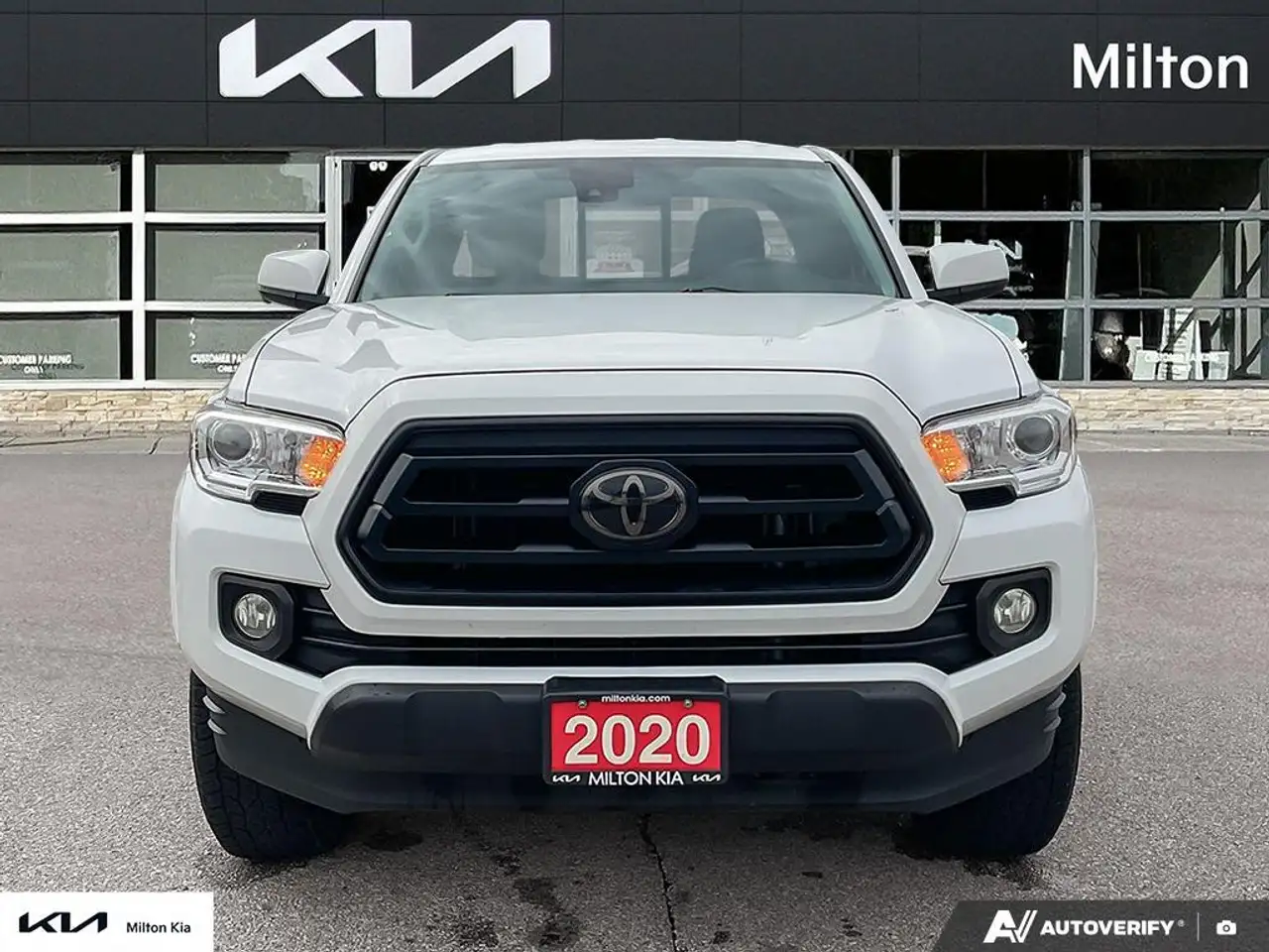 Toyota Tacoma photo Toyota Tacoma