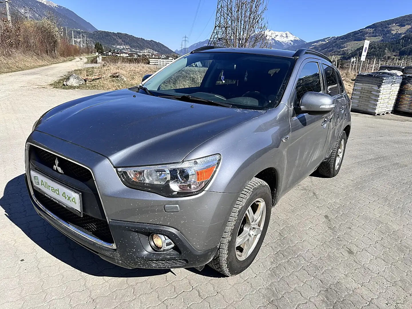 Mitsubishi ASX 1,8 DI-D LP Intense Grau - 1