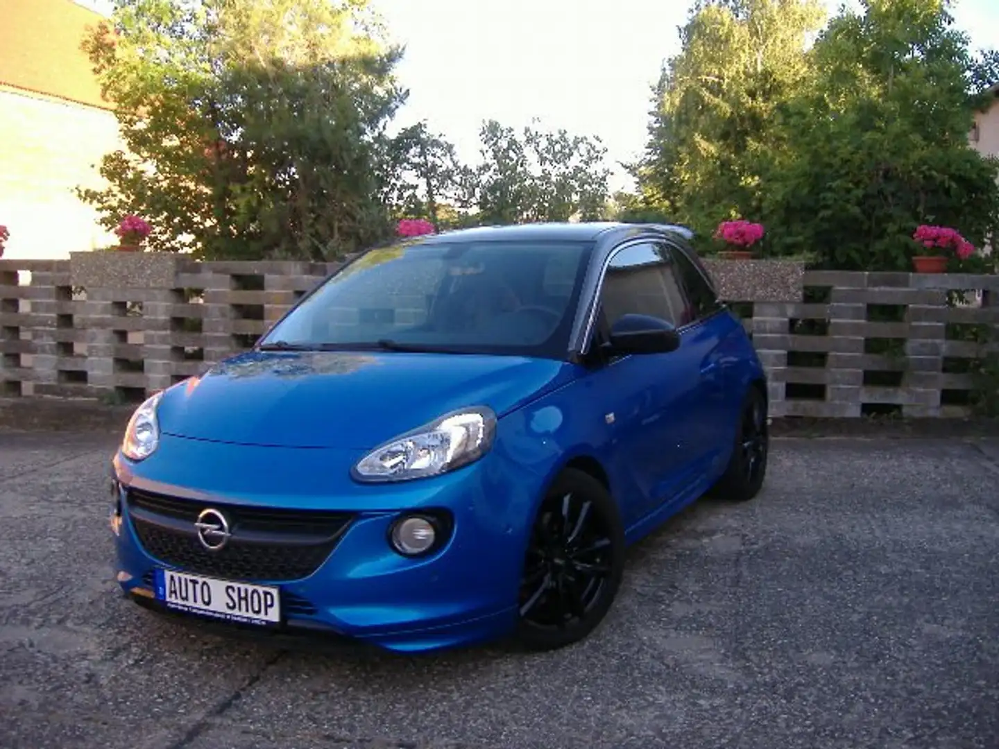 Opel Adam S 1,4 Turbo * 150 PS * Sitz.-Hz.* Pano.-dach * Modrá - 1