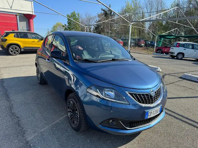 Lancia Ypsilon 1.0 FireFly Hybrid Gold Plus
