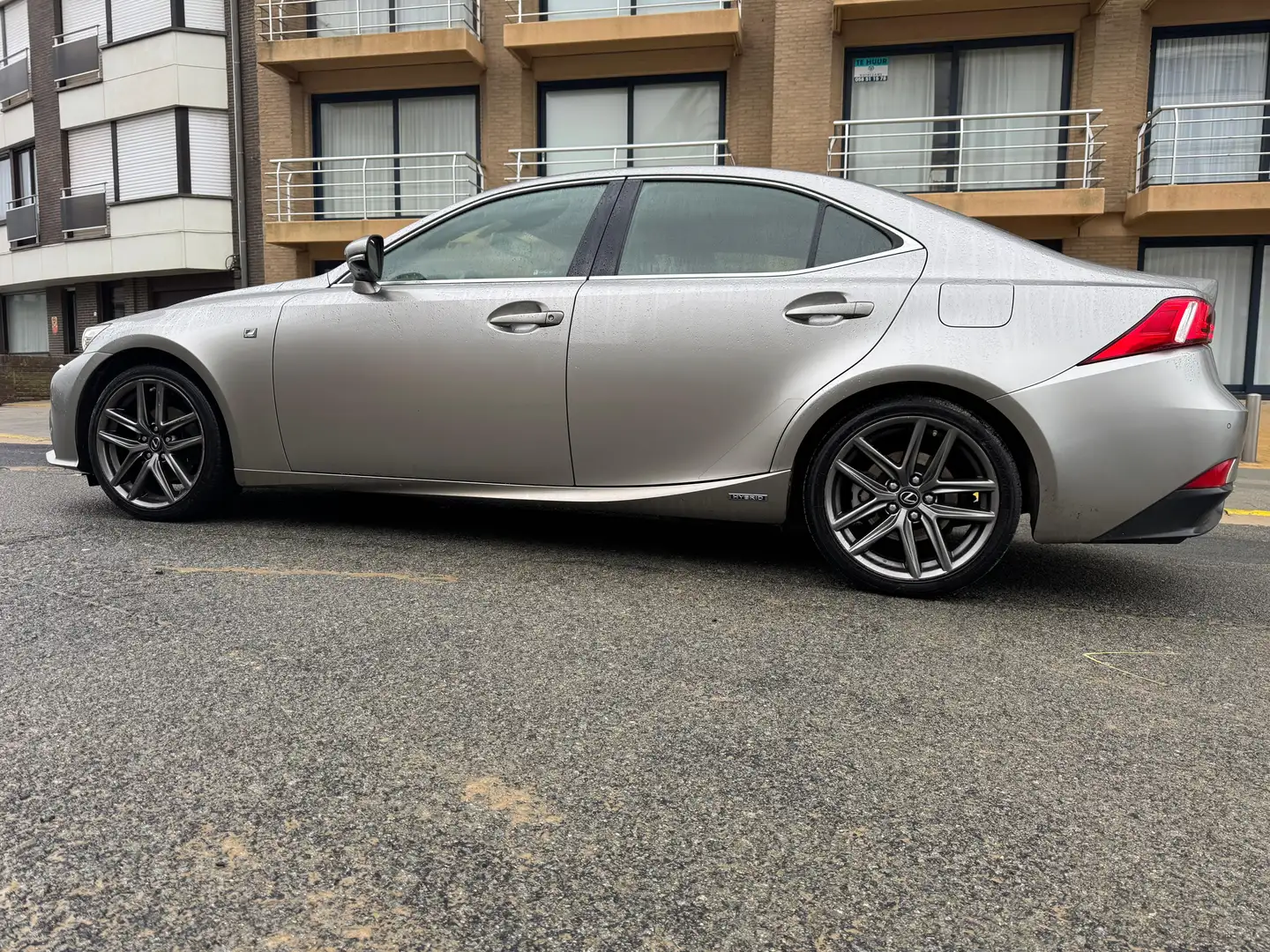 Lexus IS 300 IS 300h 2.5i F-Sport Line E-CVT Gri - 1