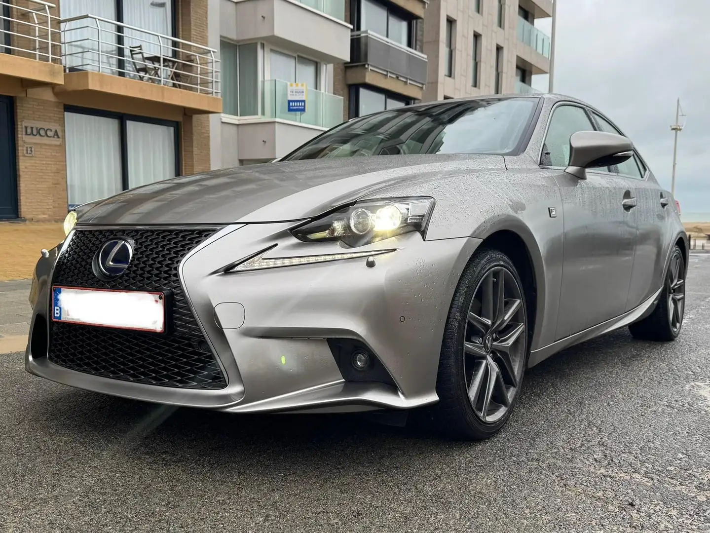 Lexus IS 300 IS 300h 2.5i F-Sport Line E-CVT Gri - 2