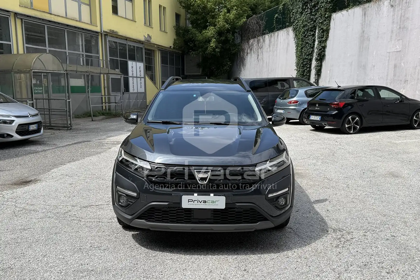 Dacia Jogger Jogger 1.0 TCe GPL 100 CV 5 posti Extreme Up Argento - 2