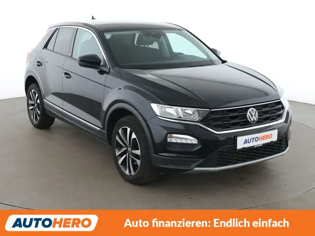 Volkswagen T-Roc view 8