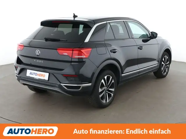 Volkswagen T-Roc view 6