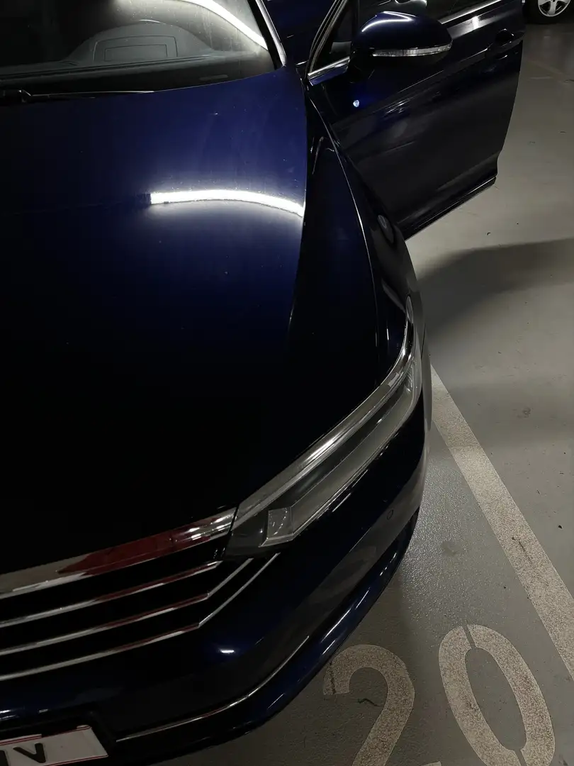 Volkswagen Passat Variant 2,0 TDI SCR Austria Blau - 2