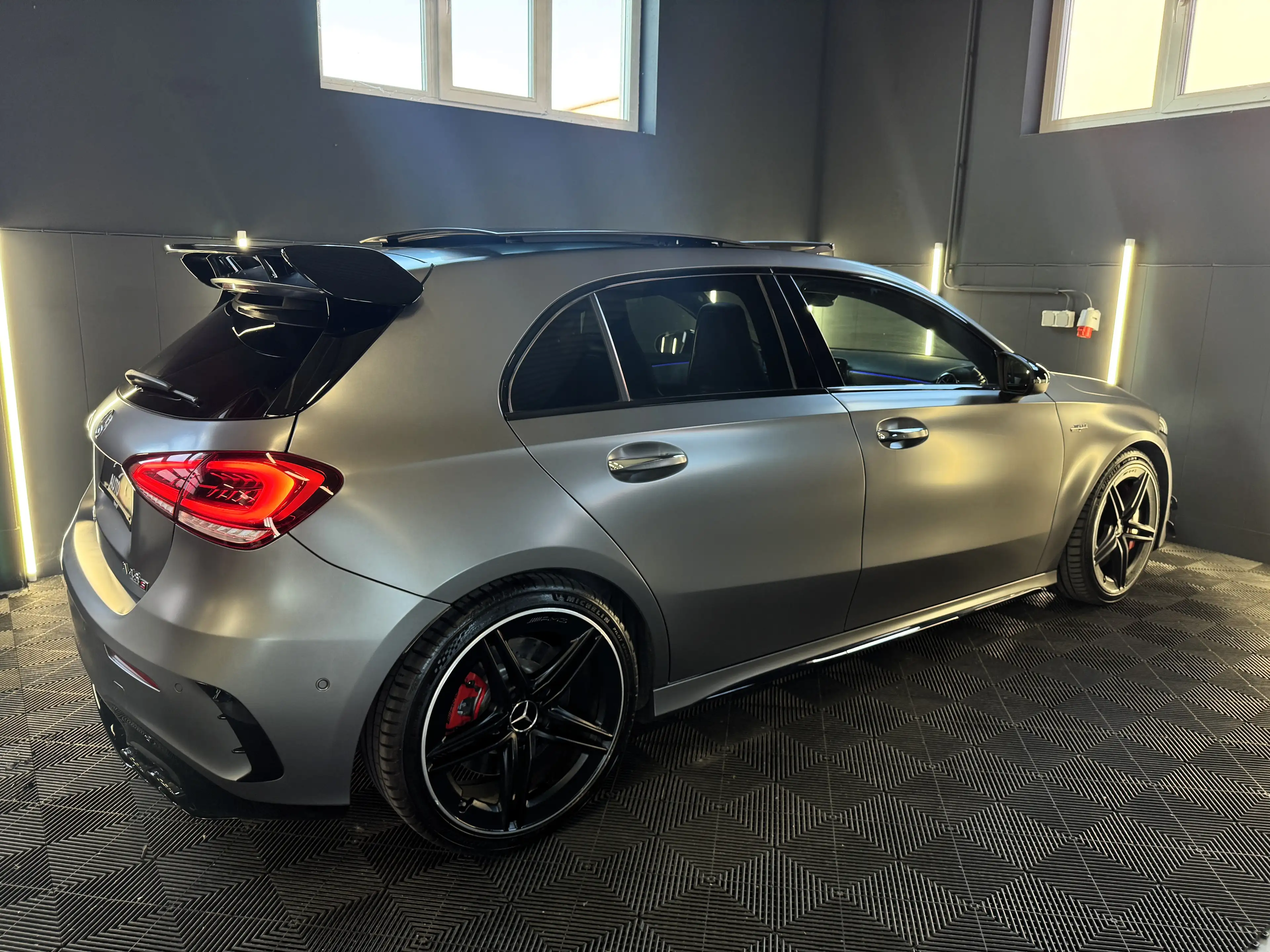 Mercedes-Benz A 45 AMG A 45 S AMG 4Matic+ Magno/Aero/Pano/Performance/LED — photo 12