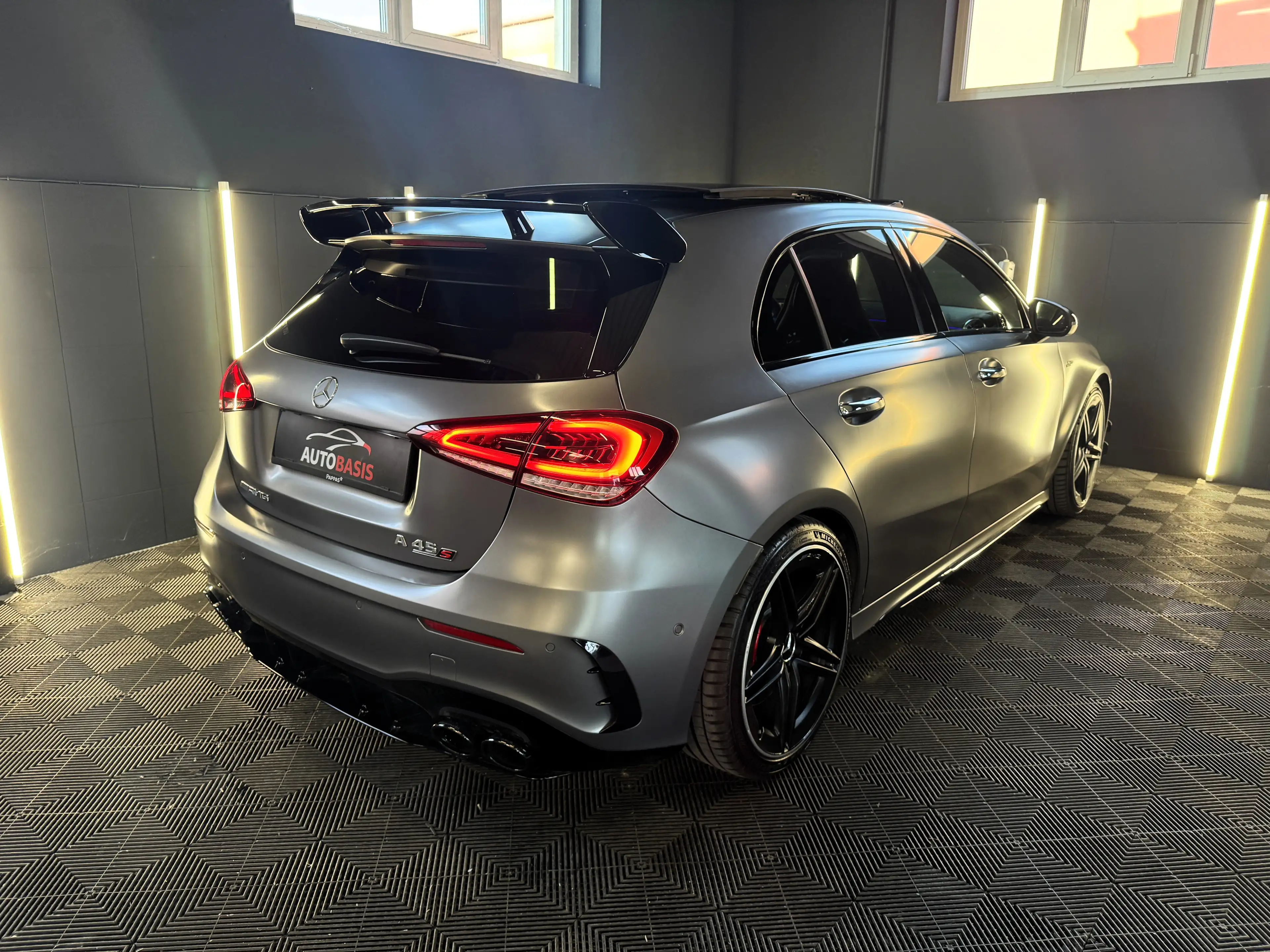 Mercedes-Benz A 45 AMG A 45 S AMG 4Matic+ Magno/Aero/Pano/Performance/LED — photo 11