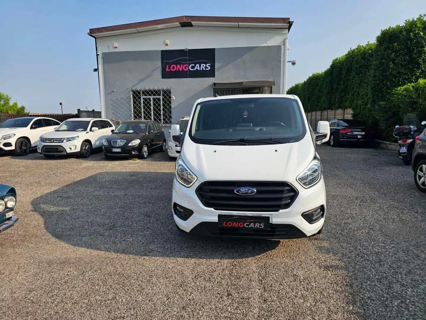 Ford Tourneo Custom Tourneo Custom 320 2.0 EcoBlue 130CV MHEV PC Trend Weiß - 2