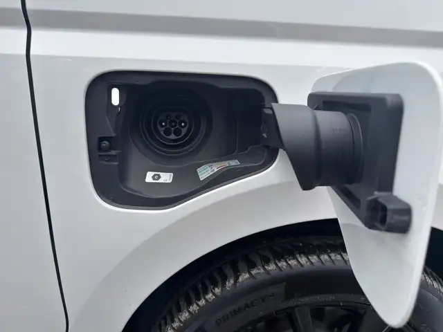 Volkswagen T7 Multivan VW T7 Multivan Edition eHybrid Ansicht 13