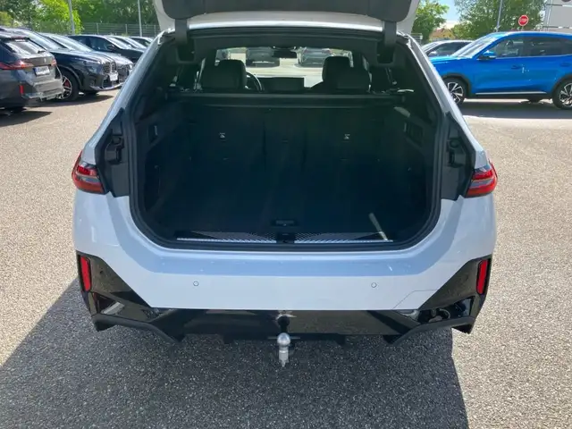 BMW i5 eDrive40 Touring Ansicht 13