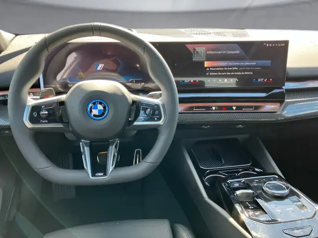 BMW i5 eDrive40 Touring Ansicht 9