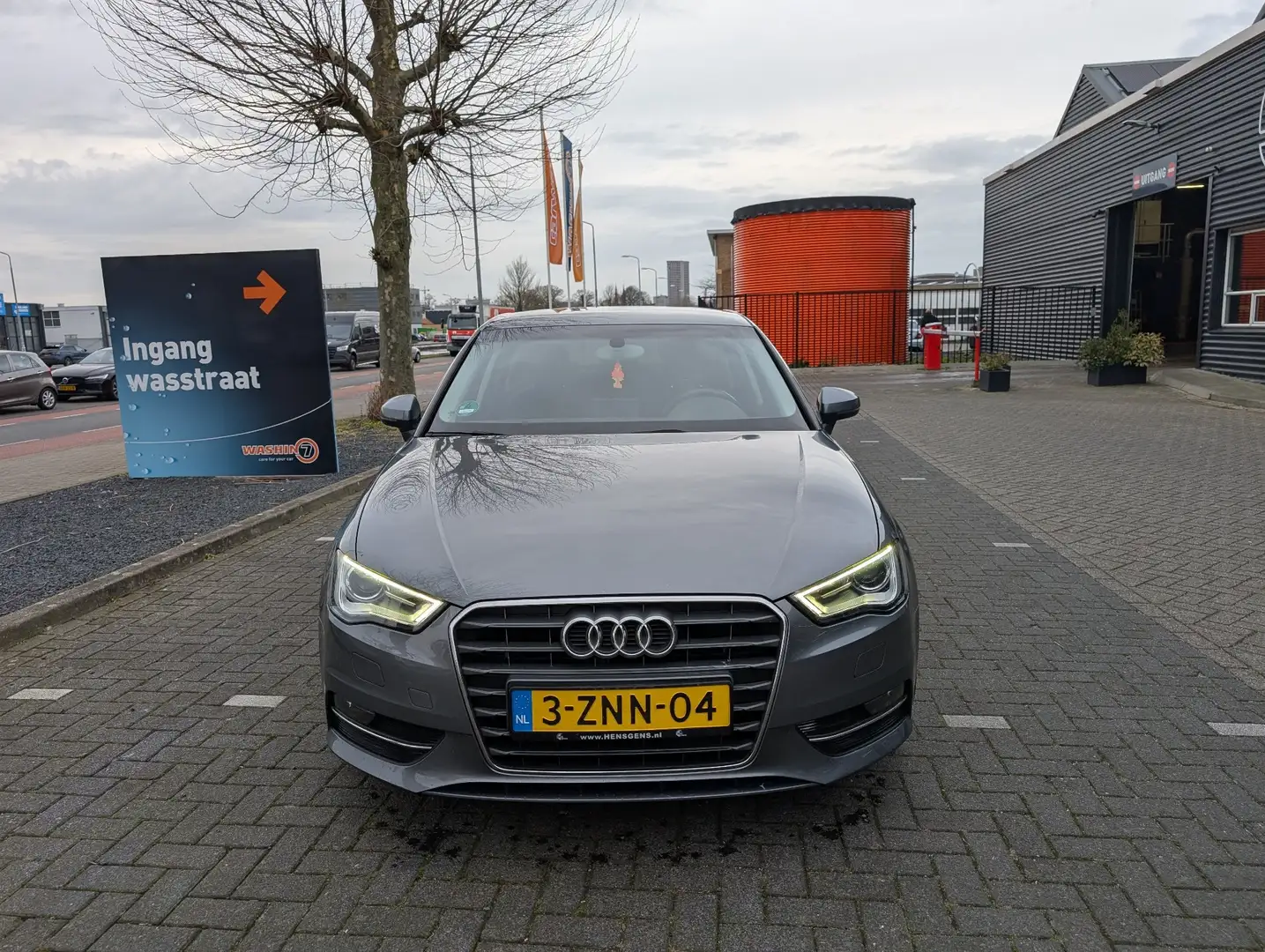 Audi A3 1.2 TFSI Ambit. PL+ Grijs - 2