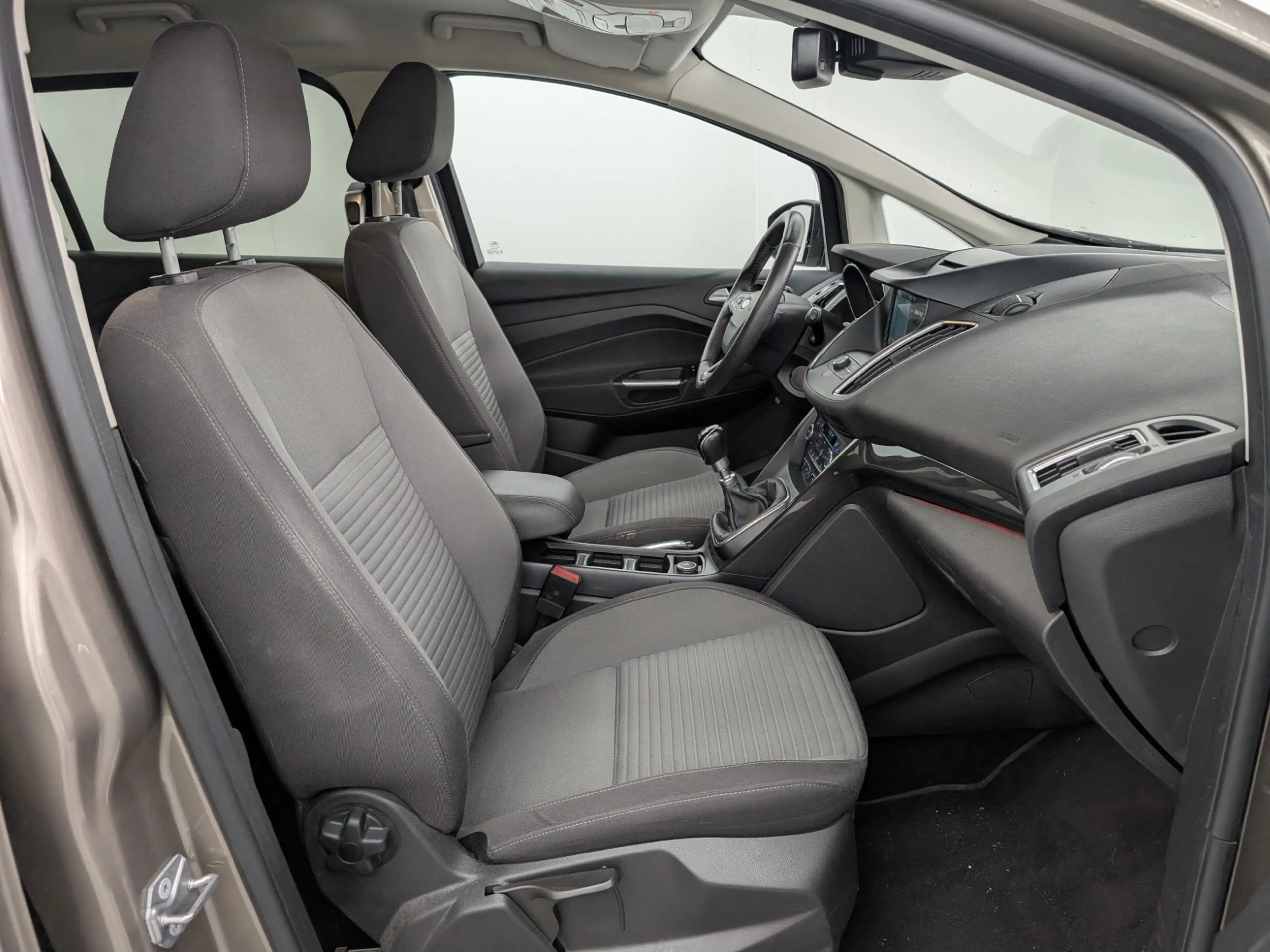 Ford Grand C-Max 1.0 EcoBoost Titanium Keyfree Navi — photo 10