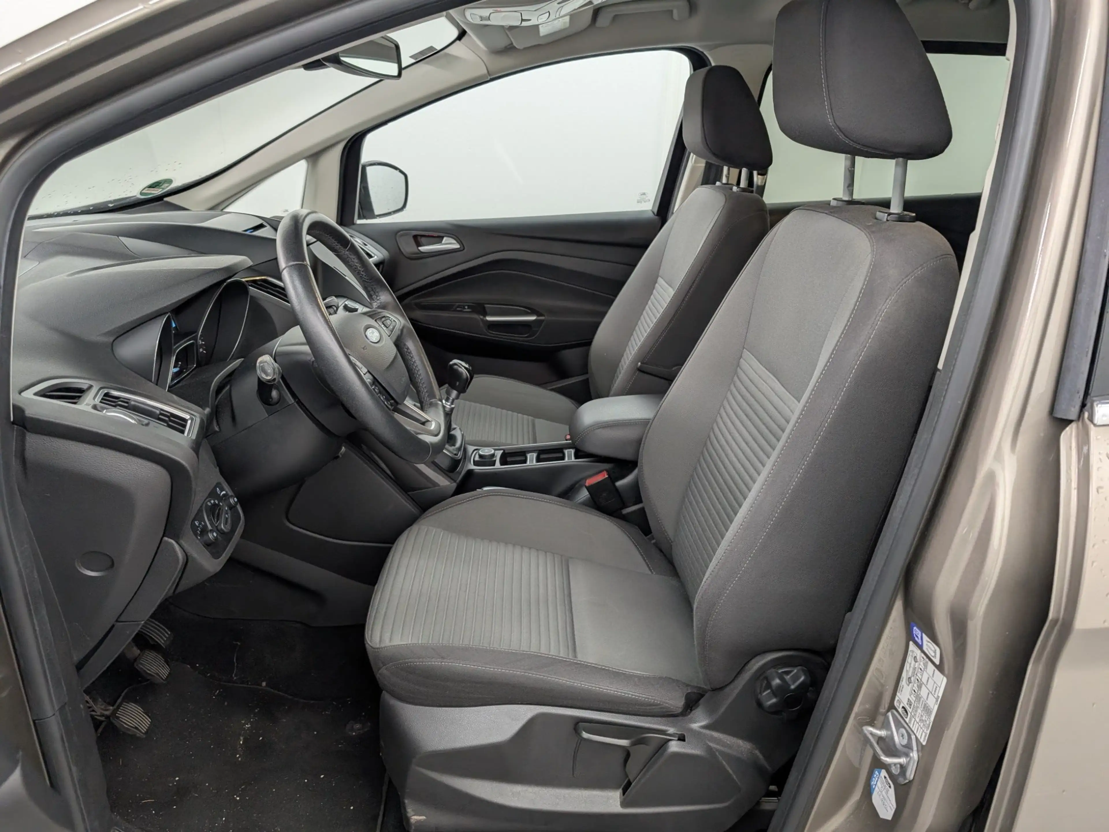 Ford Grand C-Max 1.0 EcoBoost Titanium Keyfree Navi — photo 8