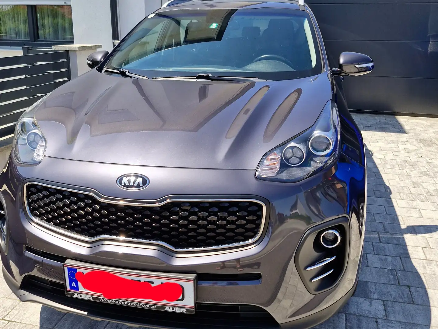 Kia Sportage 1,7 CRDI ISG Silber Grau - 1