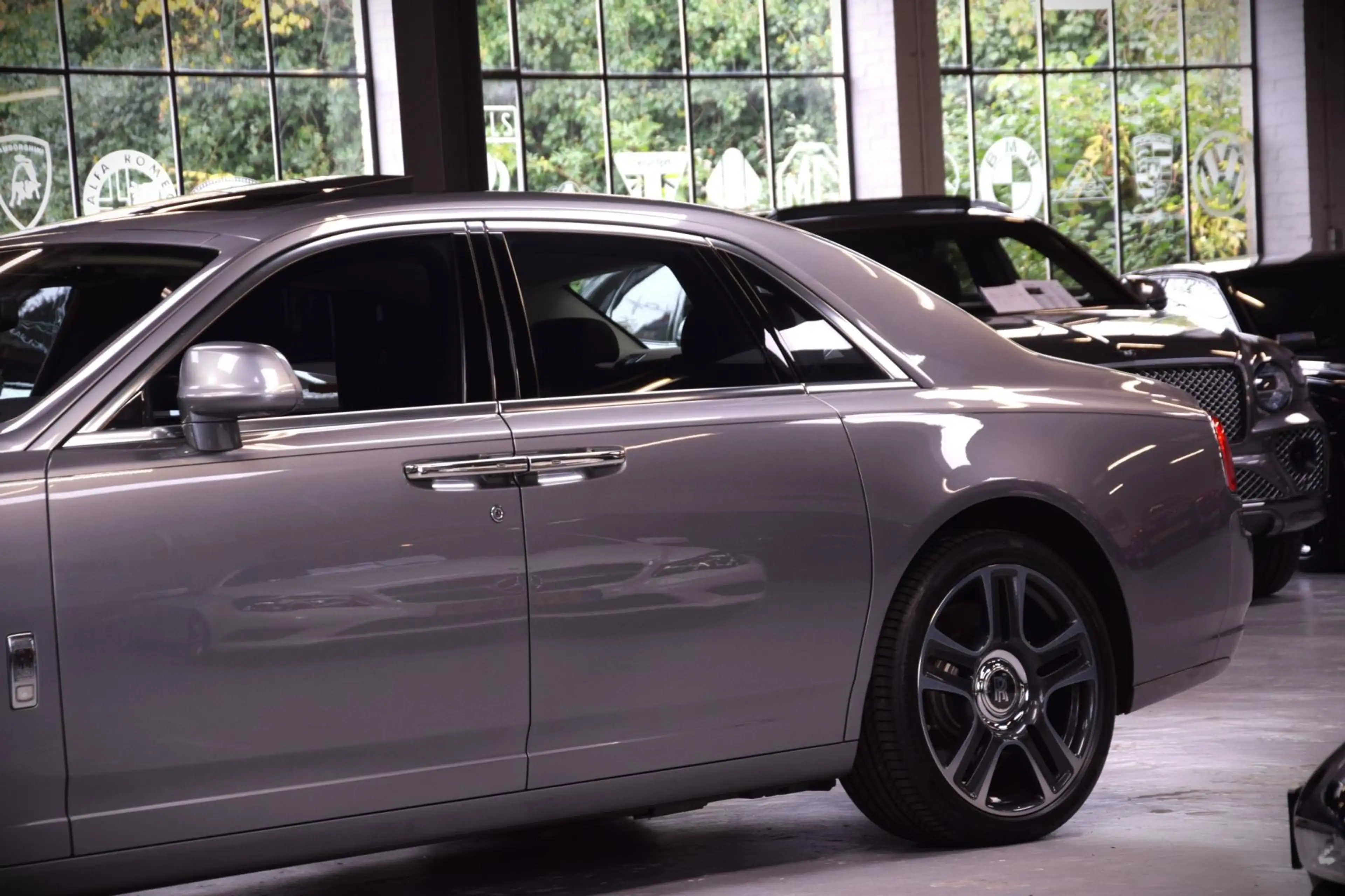 Rolls-Royce Ghost 6.6 V12 Serie II Navi|Panoramadak|Org.NL|2e Eig|Ma — photo 6
