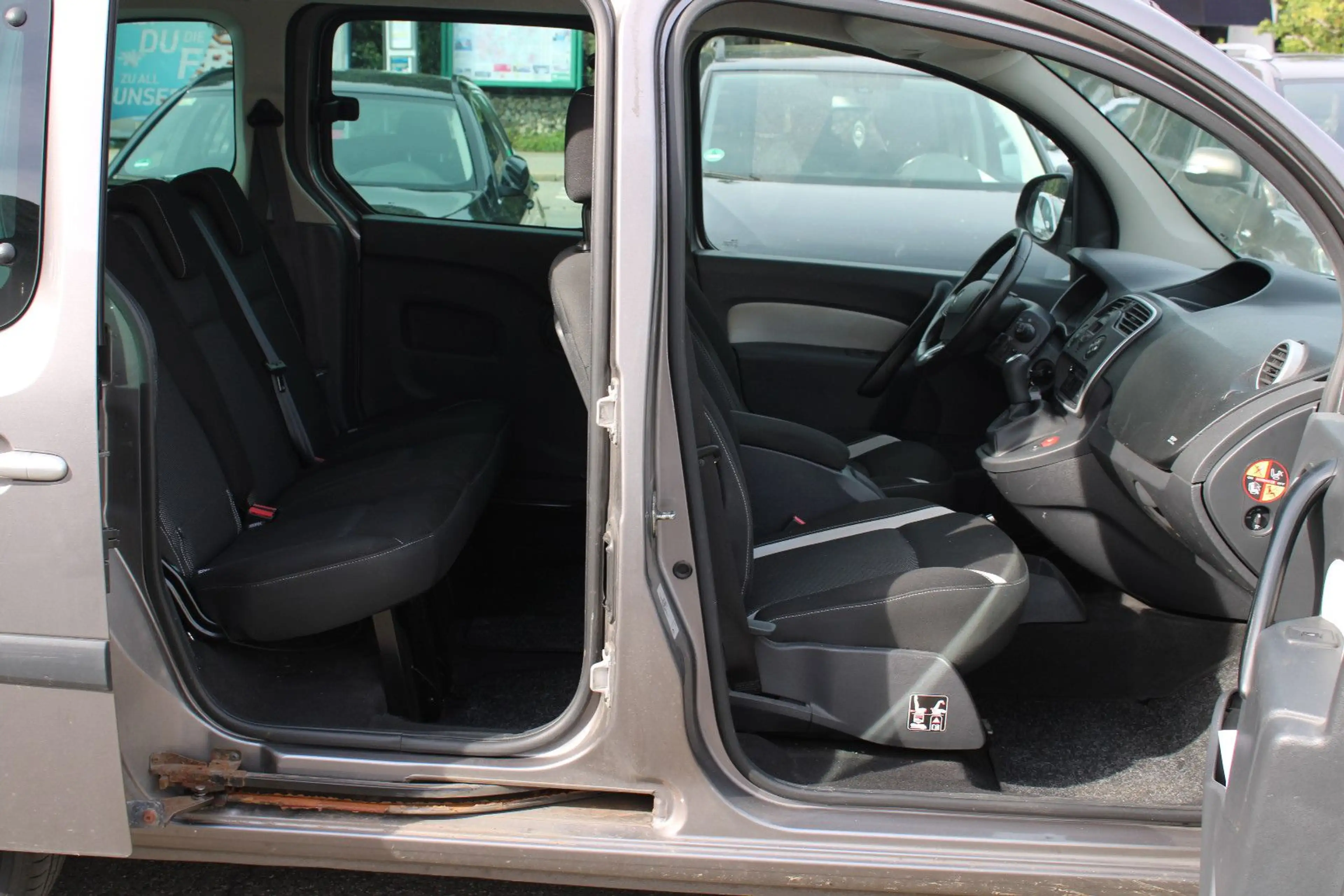 Renault Kangoo Diesel  Limited — photo 10