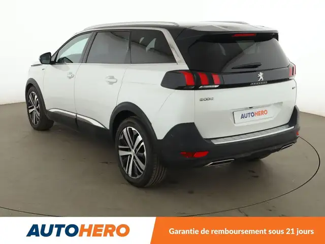 Peugeot 5008 view 4