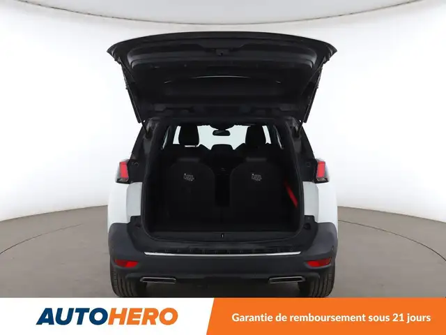 Peugeot 5008 view 16