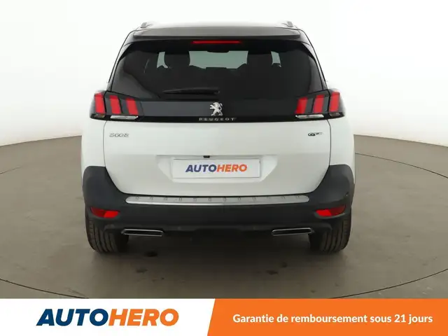 Peugeot 5008 view 5