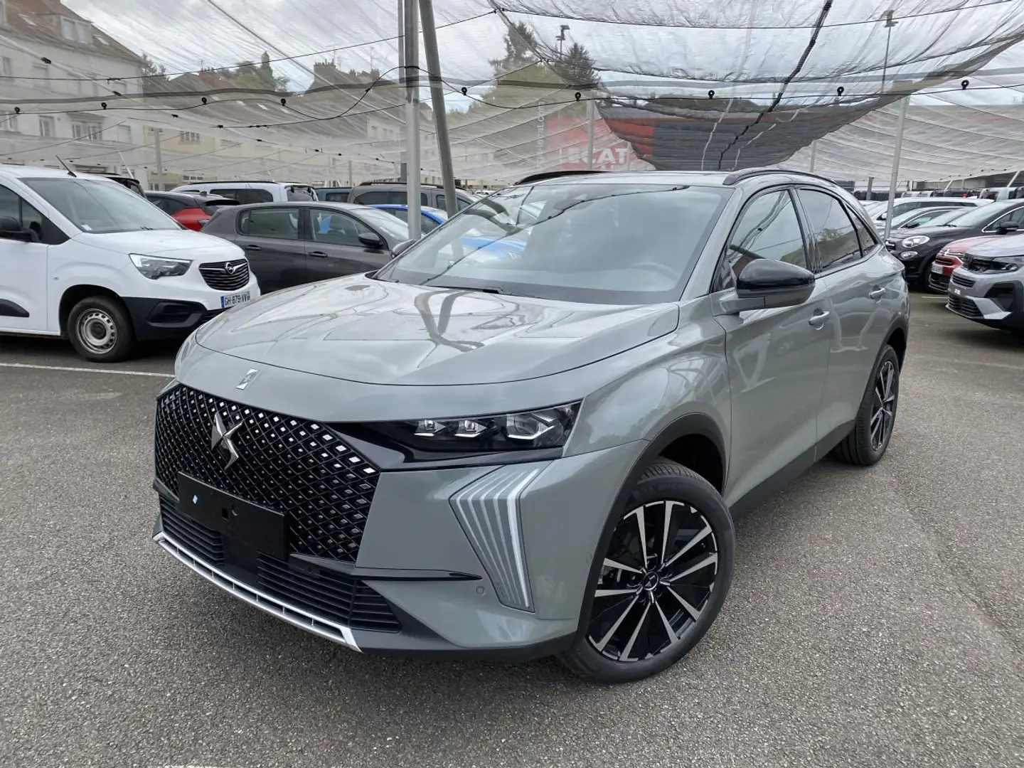 DS Automobiles DS 7 (2) 1.5 BlueHDi 130 EAT8 Pallas Pack Confort - 1