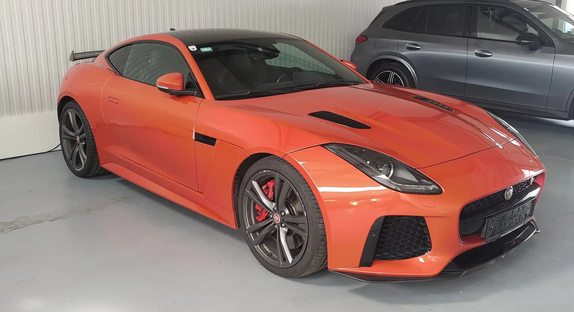Jaguar F-Type F-Type Coupe 5,0 V8 SVR AWD Naranja - 2