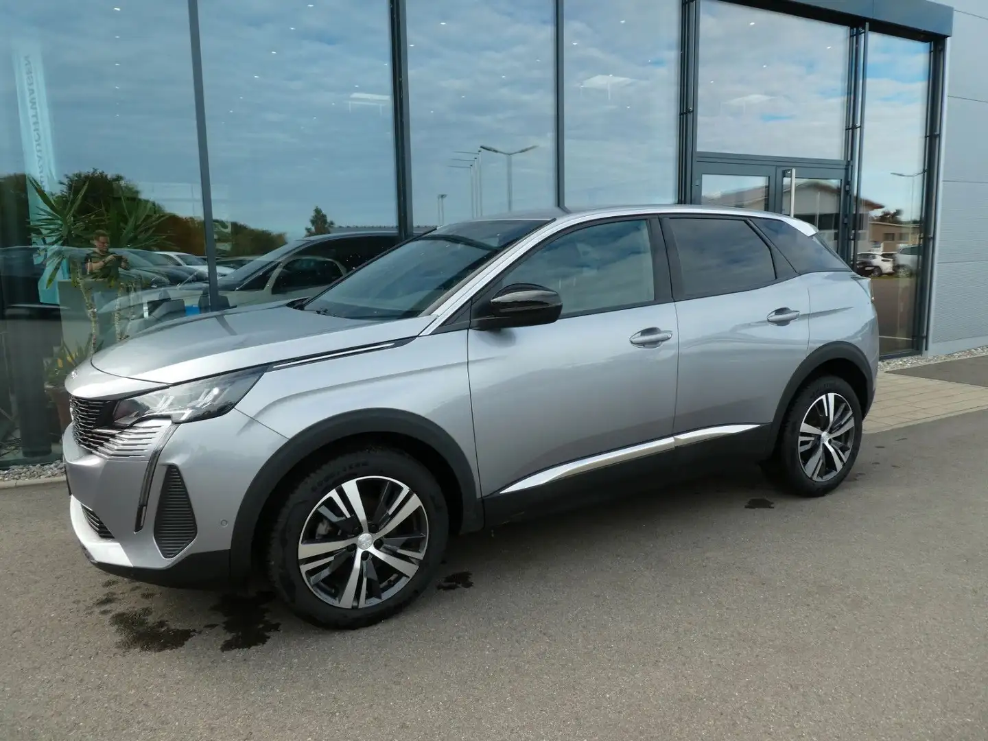 Peugeot 3008 Allure Pack, SHZ, Navi, Kamera, PDC, LED Grau - 2