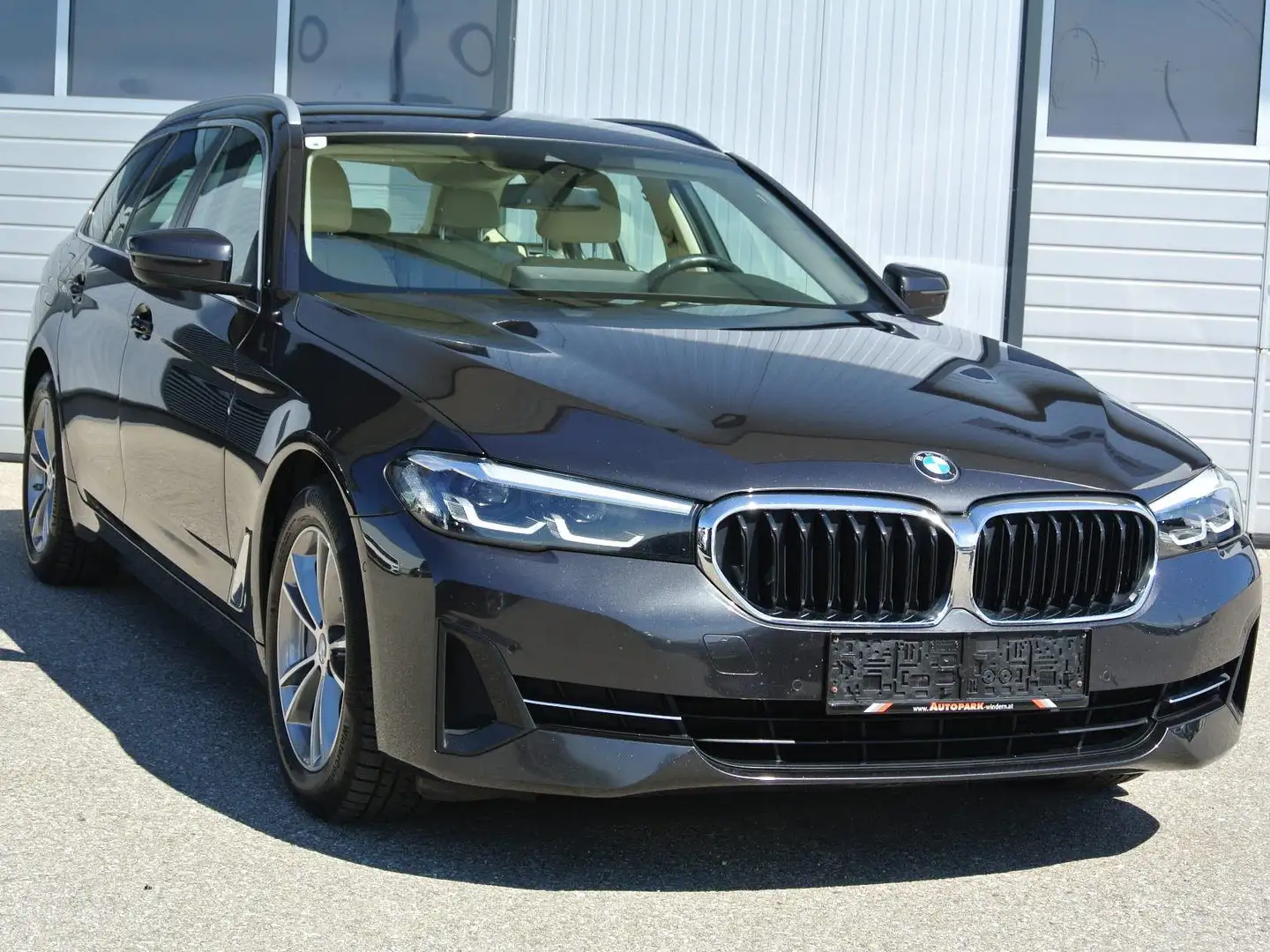 BMW 530 d xdrive touring Aut. **virtual CP ** LEDER * LED Grau - 1