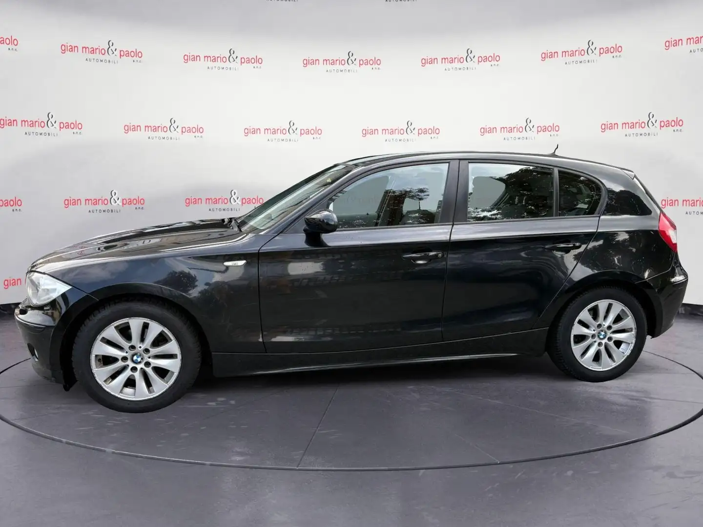 BMW 118 118d cat 5 porte Futura DPF Nero - 2