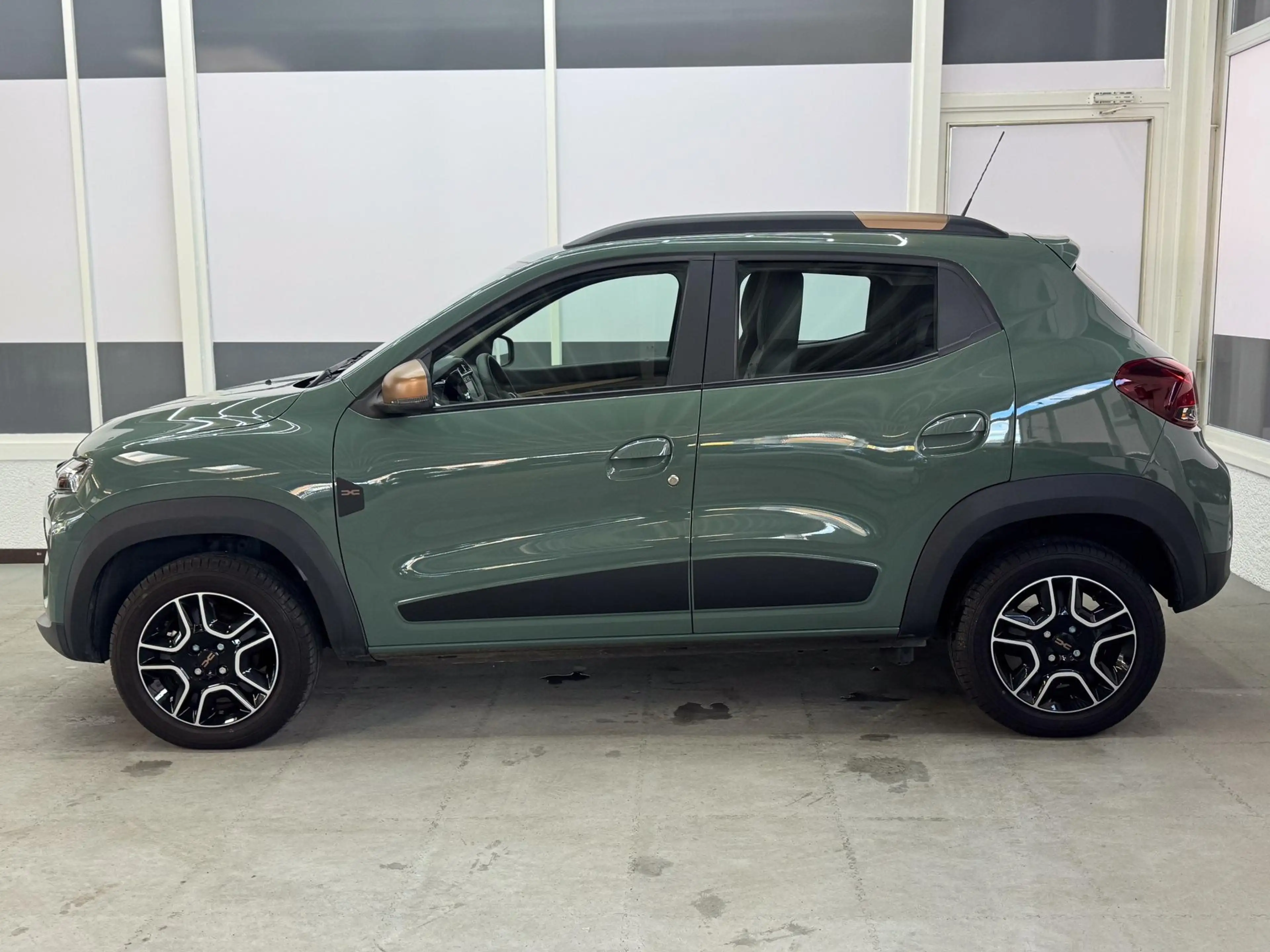 Dacia Spring EXTREME 65 ELECTRIC 26,8kWh NAVI RFK PDC 26,8kW... — photo 3